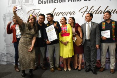 Congreso de Hidalgo reconoce al Trío Aurora Hidalguense por preservar el huapango
