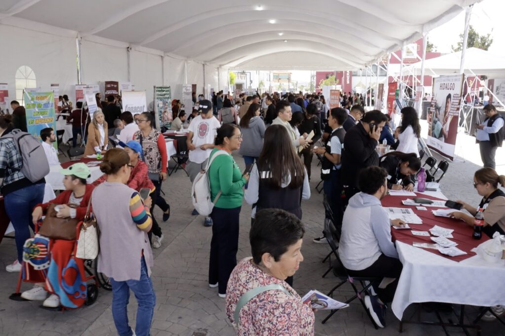 Feria Nacional de Empleo para las Juventudes Hidalgo 2026 realizada en Mineral de la Reforma.
